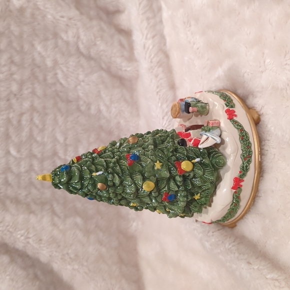 GIBSON GREETINGS | Vintage Otagiri Ceramic Christmas Tree Music Box - Picture 4 of 10